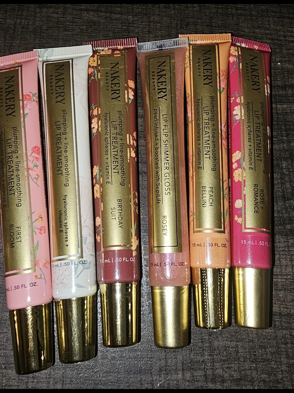 6 Pc Plumping & Line Smoothing lip Treatment W/Hylauranic Acid Spheres & Vit E